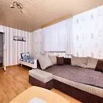 Cosy In With Terrace And Garden Apartment Born
