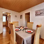 Apartment Cosy In With Terrace And Garden Born