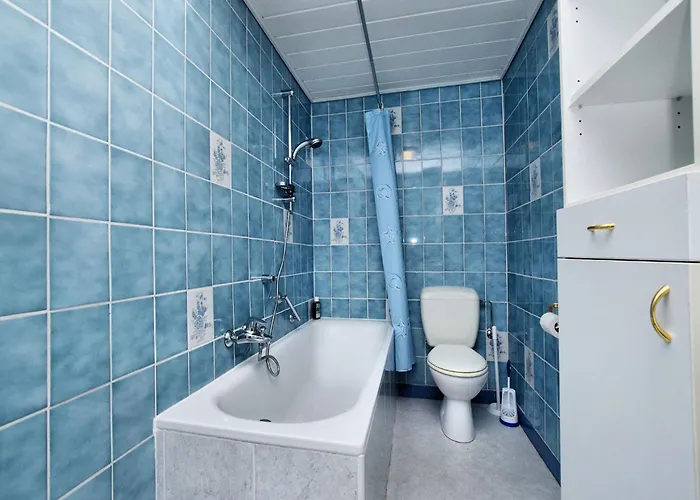 Cosy In With Terrace And Garden Apartament Born