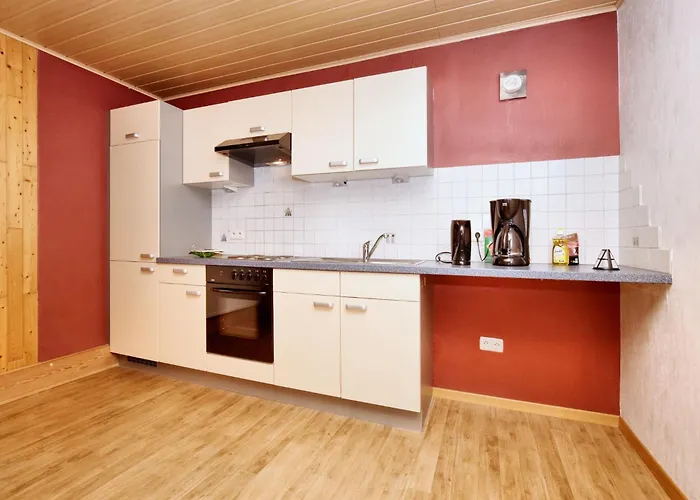 Cosy In With Terrace And Garden Apartament