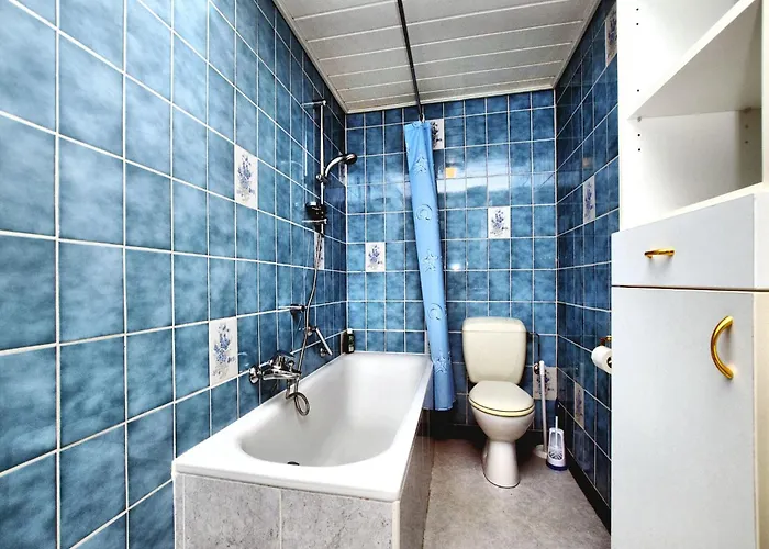 Cosy In With Terrace And Garden Apartament