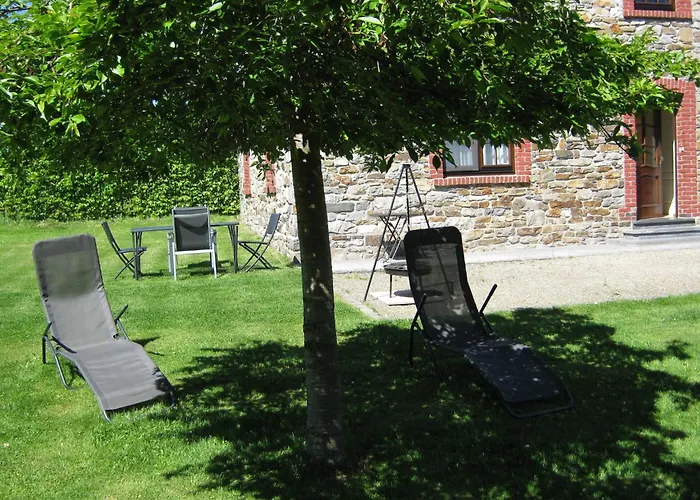 Cosy In With Terrace And Garden Apartament